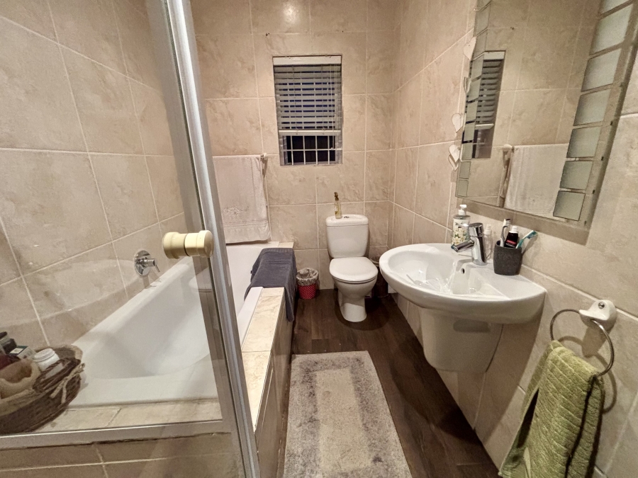3 Bedroom Property for Sale in Brackenfell South Western Cape